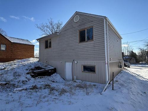 112 Mercury Ave. E, Atikokan, ON - Outdoor With Exterior