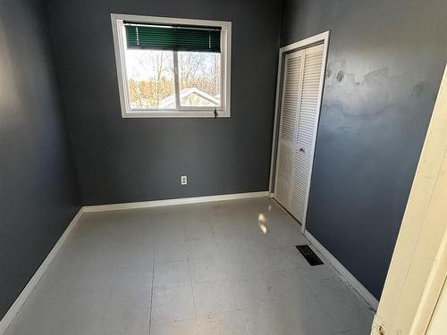 112 Mercury Ave. E, Atikokan, ON - Indoor Photo Showing Other Room