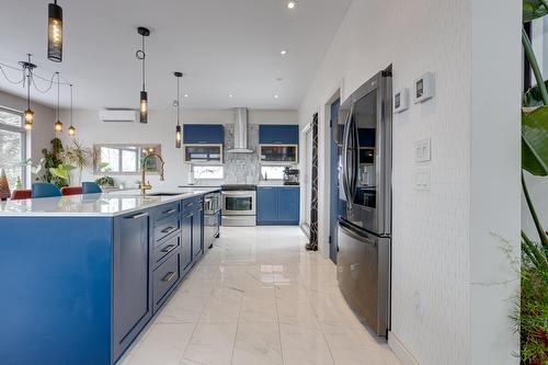 Kitchen - 955 Rue Des Cimes, Sainte-Adèle, QC - Indoor Photo Showing Kitchen With Upgraded Kitchen