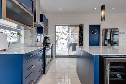 Kitchen - 955 Rue Des Cimes, Sainte-Adèle, QC - Indoor Photo Showing Kitchen With Upgraded Kitchen