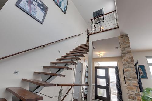 Staircase - 955 Rue Des Cimes, Sainte-Adèle, QC - Indoor Photo Showing Other Room