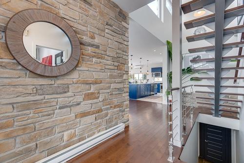 Hall - 955 Rue Des Cimes, Sainte-Adèle, QC - Indoor Photo Showing Other Room