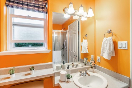 83 Bridgewater Lane, Parksville, BC 