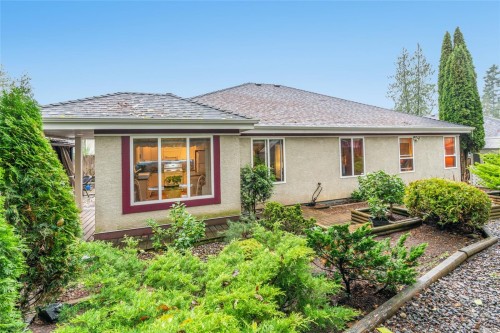 83 Bridgewater Lane, Parksville, BC 