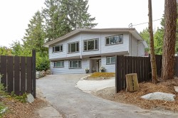 1991 Dean Park Rd  North Saanich, BC V8L 1C2