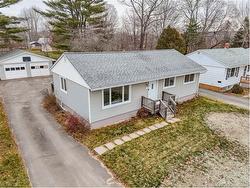 122 Crocket ST  Fredericton, NB E3A 4H1