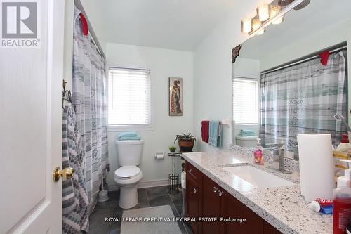 12 Helman Road, Brampton, ON - Indoor Photo Showing Bathroom