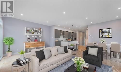 366 Fullerton Avenue, Ottawa, ON - Indoor Photo Showing Living Room