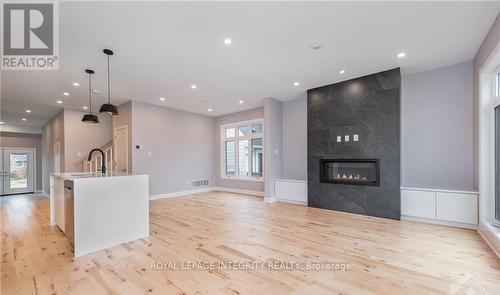 366 Fullerton Avenue, Ottawa, ON - Indoor Photo Showing Living Room With Fireplace