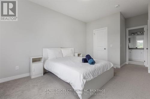 34 Bounty Avenue W, Thorold (Rolling Meadows), ON - Indoor Photo Showing Bedroom