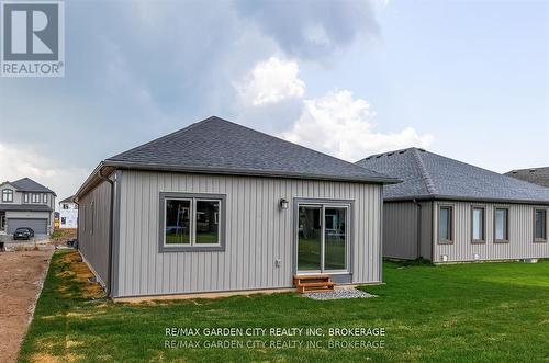 34 Bounty Avenue W, Thorold (Rolling Meadows), ON - Outdoor