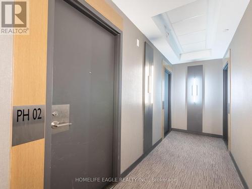 02 - 1030 King Street W, Toronto, ON - Indoor Photo Showing Other Room