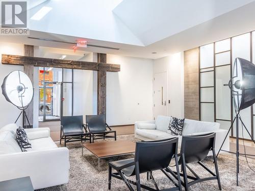 02 - 1030 King Street W, Toronto, ON - Indoor