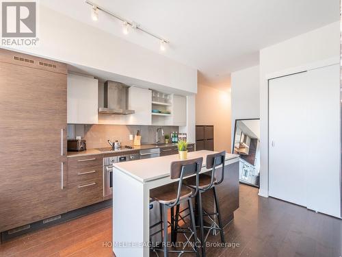 02 - 1030 King Street W, Toronto, ON - Indoor