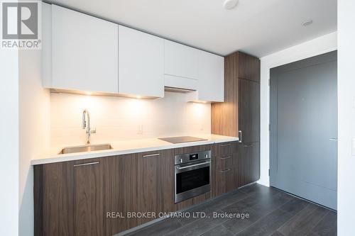 1302 - 33 Frederick Todd Way, Toronto, ON - Indoor Photo Showing Kitchen