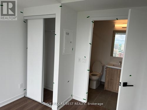 3707 - 319 Jarvis Street, Toronto, ON - Indoor Photo Showing Other Room