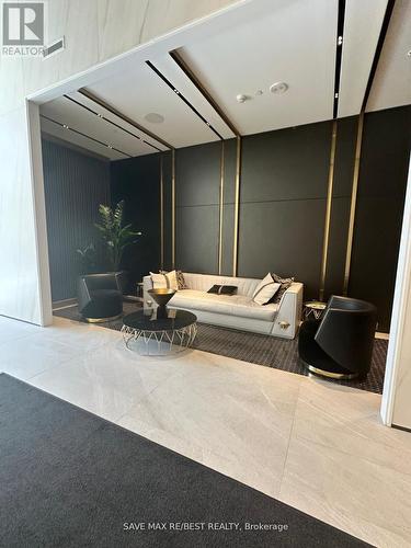 3707 - 319 Jarvis Street, Toronto, ON - Indoor Photo Showing Other Room