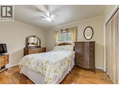 2030 Wilkinson Street, Kelowna, BC - Indoor Photo Showing Bedroom
