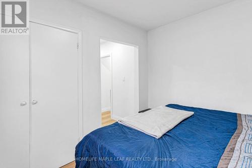 292 Woodward Avenue, Milton, ON - Indoor Photo Showing Bedroom