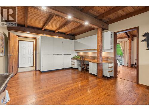 1099 Enderby Mabel Lake Road, Enderby, BC - Indoor Photo Showing Kitchen