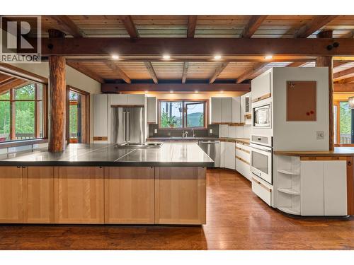 1099 Enderby Mabel Lake Road, Enderby, BC - Indoor Photo Showing Kitchen
