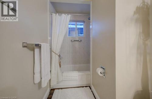 34 Willow Green Court, Kitchener, ON - Indoor Photo Showing Bathroom