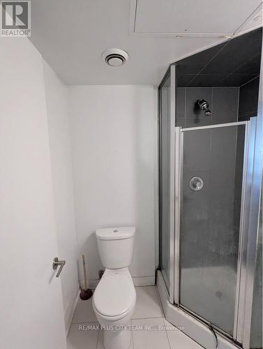 502 - 375 King Street W, Toronto, ON - Indoor Photo Showing Bathroom