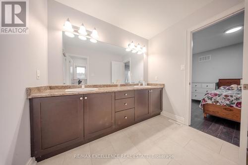 Jack and Jill - 125 Centre Street, Essa, ON - Indoor Photo Showing Bathroom