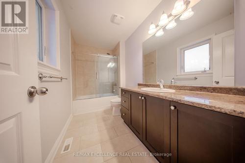 Bedroom 4 Ensuite - 125 Centre Street, Essa, ON - Indoor Photo Showing Bathroom