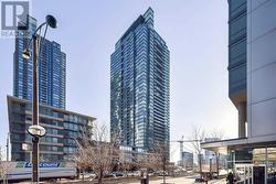 4712 - 15 FORT YORK BOULEVARD  Toronto, ON M5V 3Y4