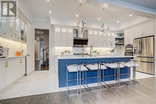 48 Red Giant Street W, Richmond Hill, ON - Indoor Photo Showing Kitchen With Upgraded Kitchen