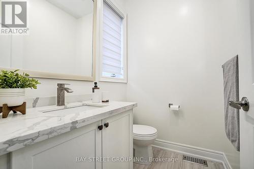 48 Red Giant Street W, Richmond Hill, ON - Indoor Photo Showing Bathroom