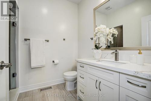 48 Red Giant Street W, Richmond Hill, ON - Indoor Photo Showing Bathroom