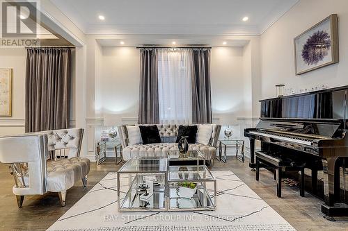 48 Red Giant Street W, Richmond Hill, ON - Indoor Photo Showing Living Room