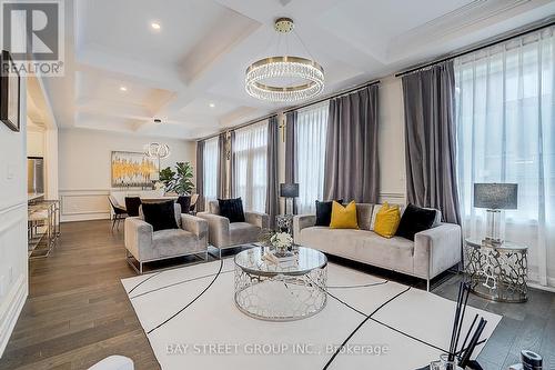 48 Red Giant Street W, Richmond Hill, ON - Indoor Photo Showing Living Room