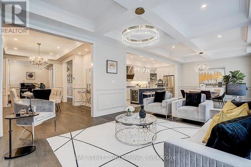 48 Red Giant Street W, Richmond Hill, ON - Indoor Photo Showing Living Room