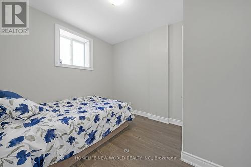 10 Stancroft Drive, Richmond Hill, ON - Indoor Photo Showing Bedroom