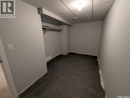 102 32Nd Street W, Saskatoon, SK - Indoor Photo Showing Other Room
