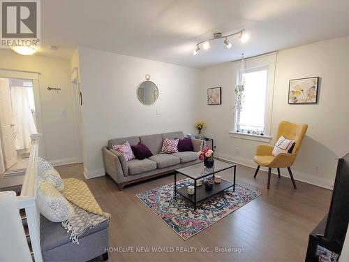 2Nd - 566 Glebeholme Boulevard, Toronto, ON - Indoor Photo Showing Living Room
