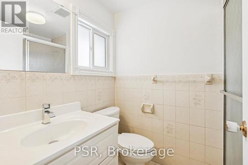27 Gloxinia Crescent, Toronto, ON - Indoor Photo Showing Bathroom