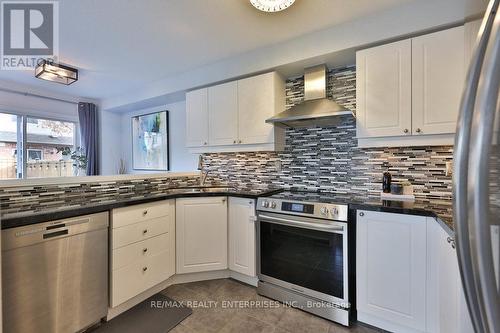 21 - 1385 Lakeshore Road W, Mississauga, ON - Indoor Photo Showing Kitchen With Upgraded Kitchen
