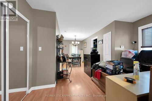 942 Upper Gage Avenue, Hamilton, ON - Indoor Photo Showing Other Room