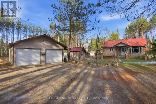 1055 Irondale Road, Minden Hills (Snowdon), ON - Outdoor