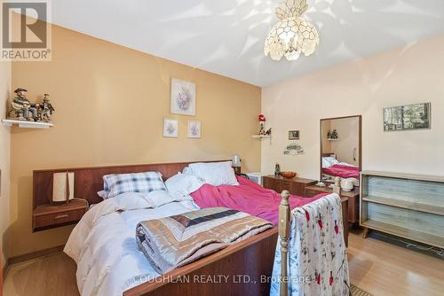 1055 Irondale Road, Minden Hills (Snowdon), ON - Indoor Photo Showing Bedroom