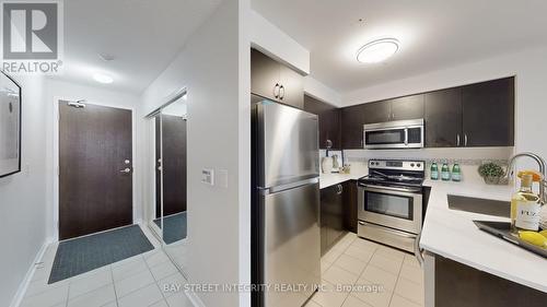 Ph01 - 75 King William Crescent, Richmond Hill, ON - Indoor Photo Showing Kitchen