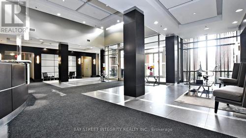 Ph01 - 75 King William Crescent, Richmond Hill, ON - Indoor Photo Showing Other Room