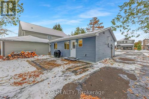 808 Montsell Avenue, Georgina, ON - Outdoor