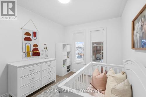 155 Veterans Street, Bradford West Gwillimbury, ON - Indoor Photo Showing Bedroom