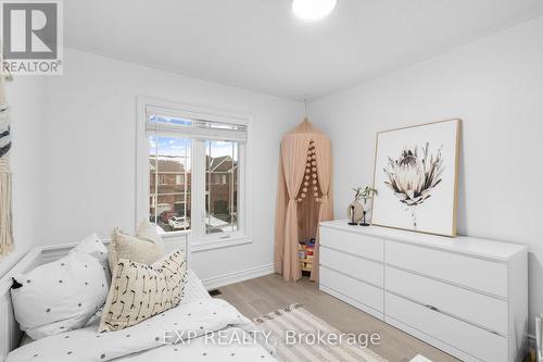 155 Veterans Street, Bradford West Gwillimbury, ON - Indoor Photo Showing Bedroom