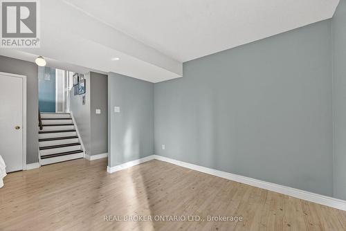 7 Varden Crescent, Barrie, ON - Indoor Photo Showing Other Room
